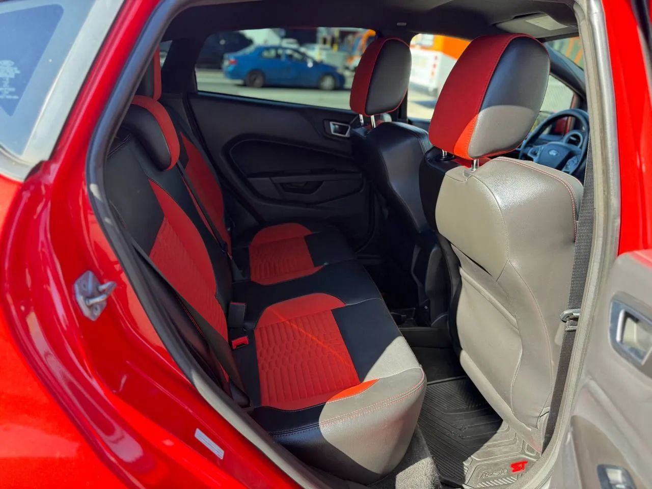 Used 2015 Ford Fiesta ST w/ ST Recaro Package FWD image 33