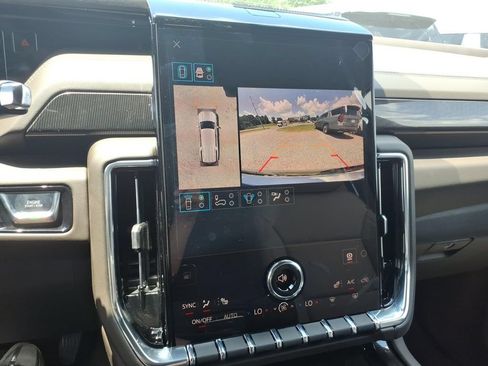 New 2026 GMC Yukon XL Elevation AWD/4WD image 22