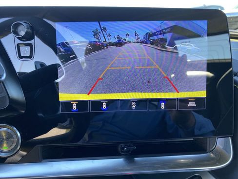 Used 2023 Chevrolet Corvette Stingray Premium Conv w/ Z51 Performance Package image 15