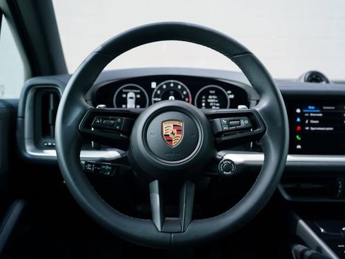Certified 2026 Porsche Cayenne E-Hybrid AWD/4WD image 23