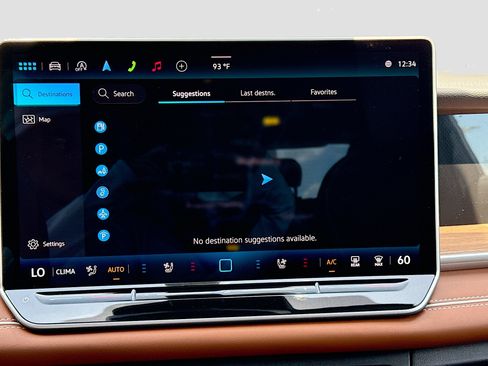 New 2026 Volkswagen Tiguan SEL R-Line AWD/4WD image 33