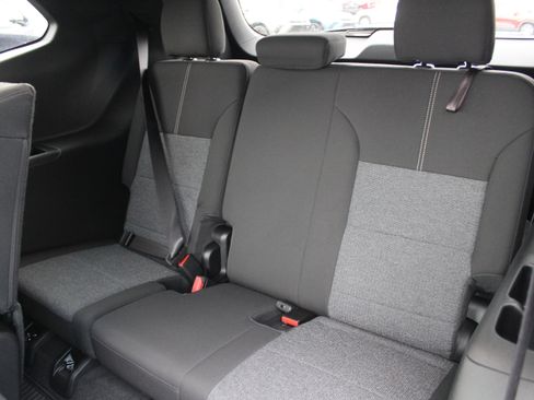 Certified 2025 GMC Acadia Elevation w/ LPO, Floor Liner Package image 22