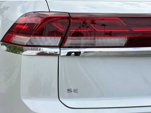 New 2026 Volkswagen Atlas Cross Sport SE image 7