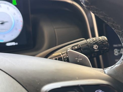 Used 2023 Hyundai Santa Cruz SEL Premium image 38