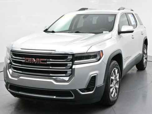 Used 2020 GMC Acadia SLT FWD image 3