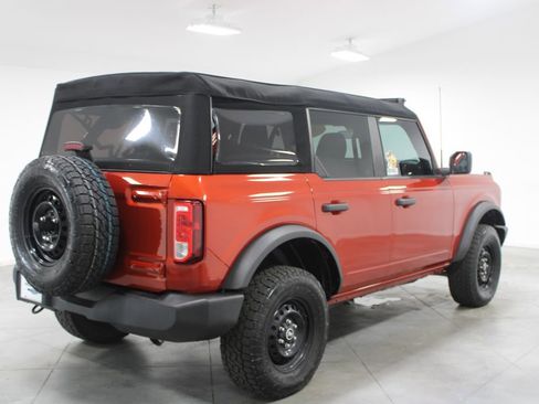 Used 2023 Ford Bronco 4-Door AWD/4WD image 12