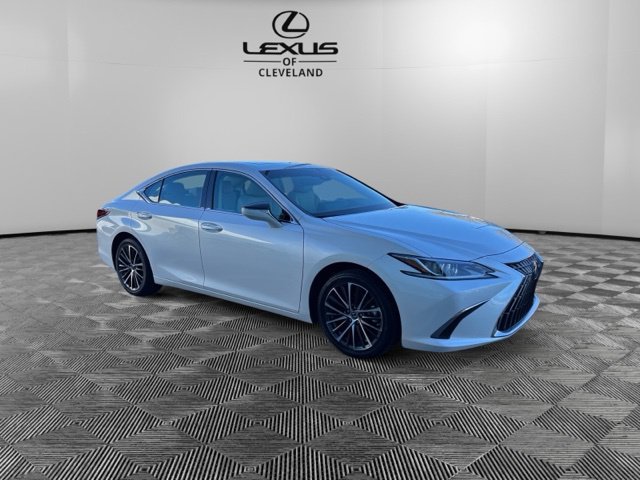 Used 2024 Lexus ES 250 w/ Premium Package AWD/4WD image 2