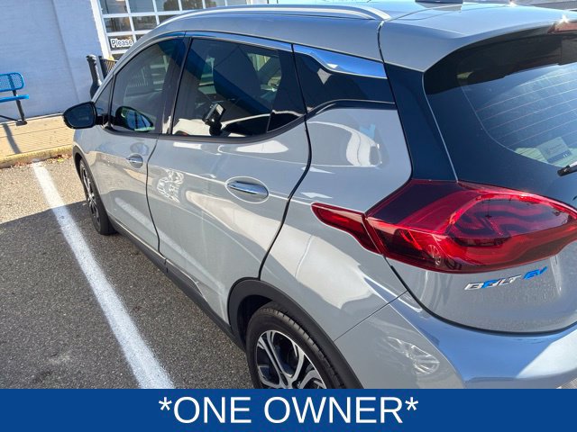 Used 2021 Chevrolet Bolt Premier w/ Infotainment Package FWD image 3