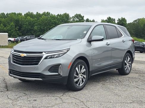 Used 2024 Chevrolet Equinox LT w/ LPO, Floor Liner Package FWD image 1