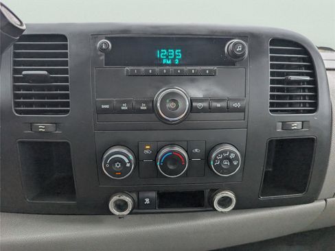 Used 2010 Chevrolet Silverado 1500 W/T RWD image 13