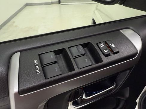 Used 2021 Toyota 4Runner Limited image 28