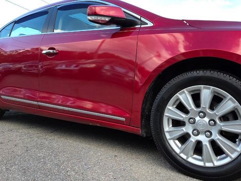 Used 2012 Buick LaCrosse Premium w/ Entertainment Package FWD image 18