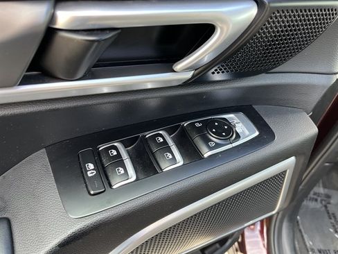Used 2020 Kia Telluride S AWD/4WD image 18