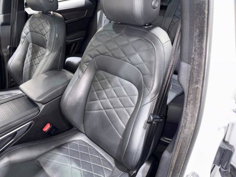 Used 2021 Jaguar F-PACE S image 49