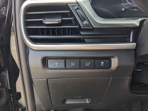 Used 2025 Kia Telluride S AWD/4WD image 30