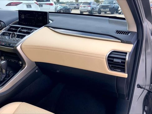 Used 2018 Lexus NX 300 image 16