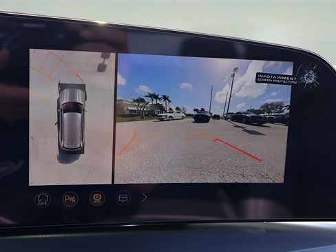 New 2026 Cadillac Vistiq Sport image 25