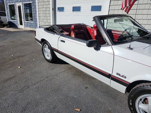 Used 1991 Ford Mustang LX image 36