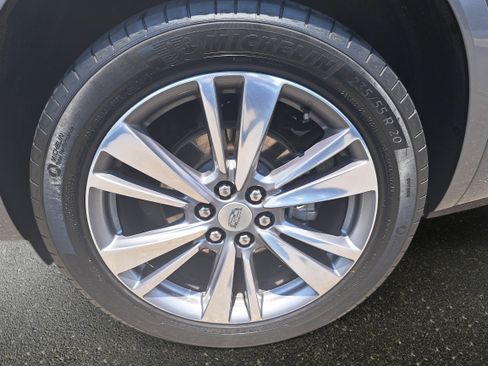 Used 2020 Cadillac XT6 Premium Luxury FWD image 34
