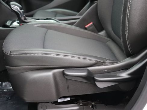 Used 2025 Buick Encore GX Preferred FWD image 10
