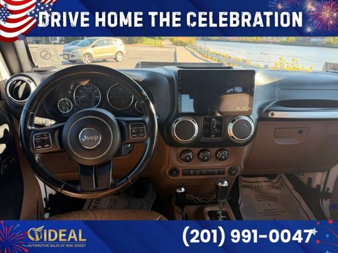 Used 2016 Jeep Wrangler Unlimited Sahara w/ Connectivity Group AWD/4WD image 42