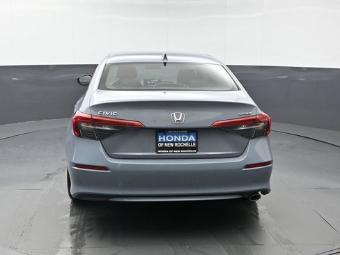 Used 2023 Honda Civic Sport image 5
