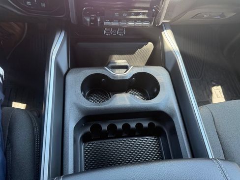 New 2026 RAM 3500 Big Horn AWD/4WD image 33