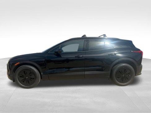 New 2026 Chevrolet Blazer EV LT AWD/4WD image 2
