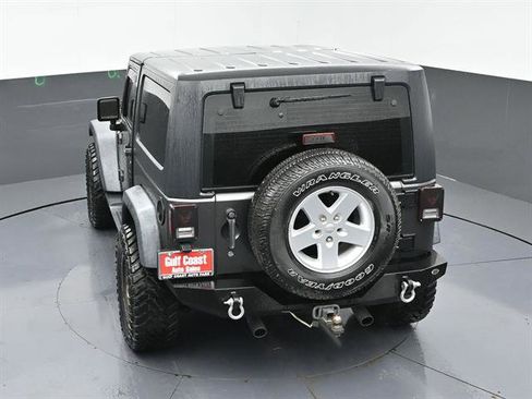 Used 2018 Jeep Wrangler Sport AWD/4WD image 40