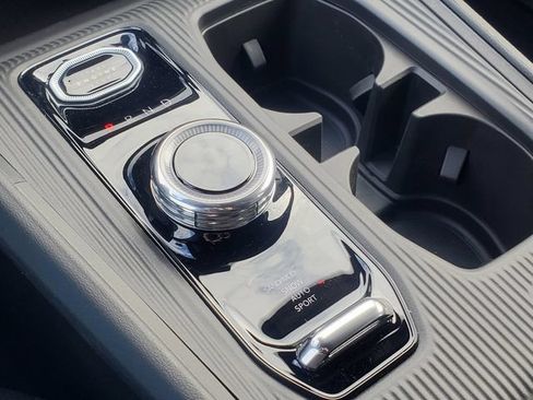 New 2026 Jeep Cherokee Laredo AWD/4WD image 27