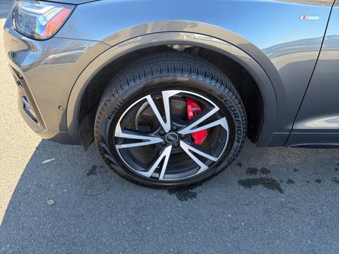 Used 2025 Audi Q5 Prestige w/ Prestige Package image 27