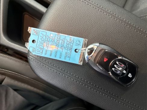 Used 2024 Buick Encore GX Preferred image 34