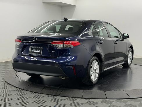 Used 2026 Toyota Corolla LE w/ LE Premium Package FWD image 10