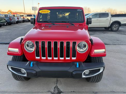 Used 2023 Jeep Wrangler Sahara image 9