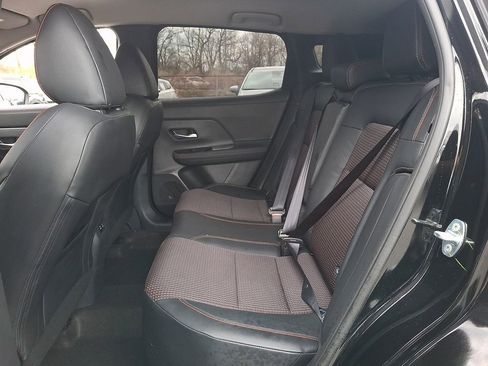 Used 2025 Nissan Kicks SR image 12