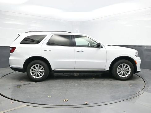 Used 2024 Dodge Durango SXT image 8