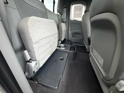 Used 2014 Toyota Tacoma 2WD Access Cab w/ SR5 Package image 17