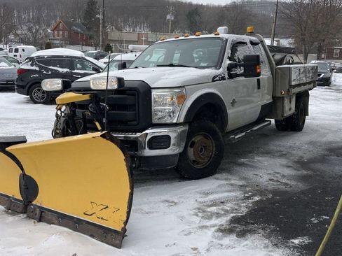 Used 2016 Ford F350 XL w/ Power Equipment Group image 3