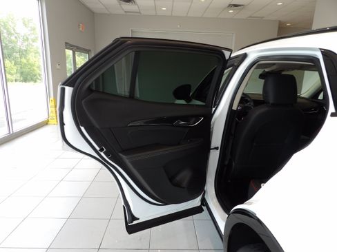 Used 2023 Buick Envision Essence w/ Sport Touring Package AWD/4WD image 18