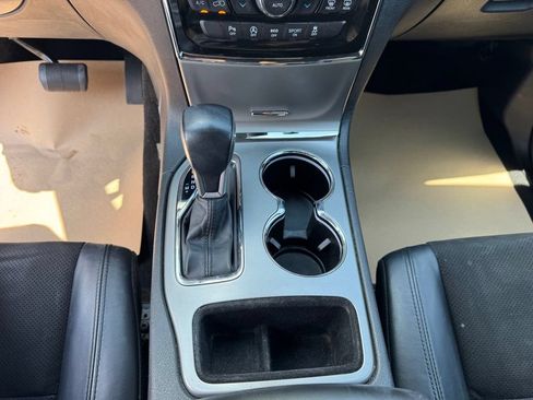 Used 2021 Jeep Grand Cherokee Laredo X AWD/4WD image 13