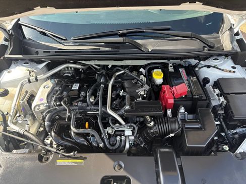 Used 2025 Nissan Sentra SV FWD image 29