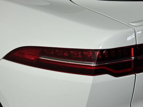 Used 2020 Jaguar I-PACE HSE image 35