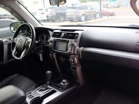 Used 2018 Toyota 4Runner SR5 w/ Wilderness Package AWD/4WD image 17