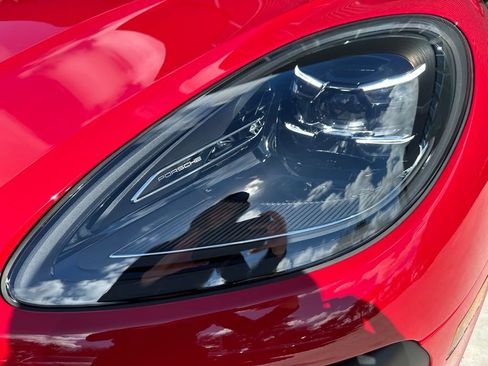 Used 2026 Porsche Macan image 9