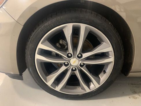 Used 2023 Chevrolet Malibu LT image 11