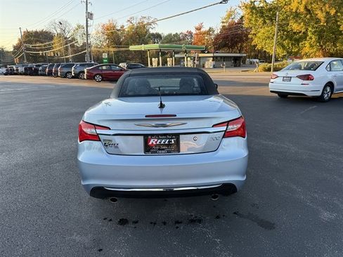 Used 2012 Chrysler 200 Touring image 9