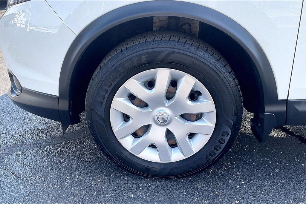 Used 2019 Nissan Rogue Sport S AWD/4WD image 8