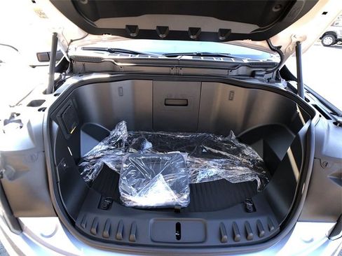 Used 2022 Ford F150 Lightning Lariat image 26