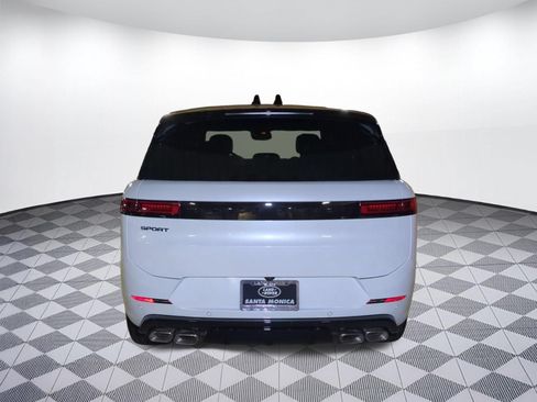 New 2026 Land Rover Range Rover Sport Dynamic SE AWD/4WD image 4