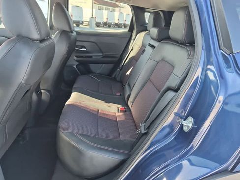 Used 2025 Nissan Kicks SR FWD image 10